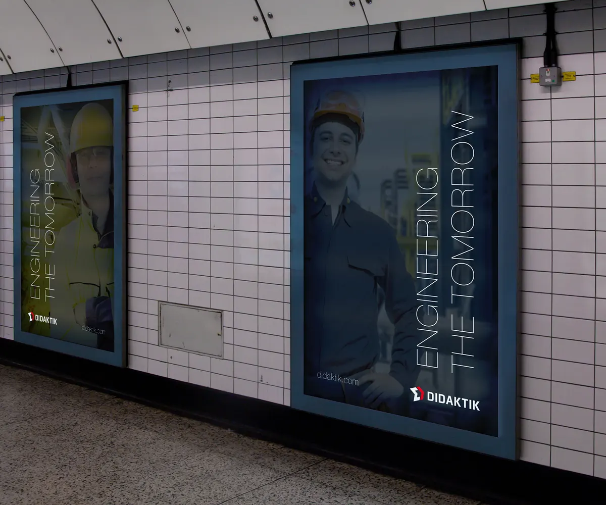 Didaktik advertising installed at large format
